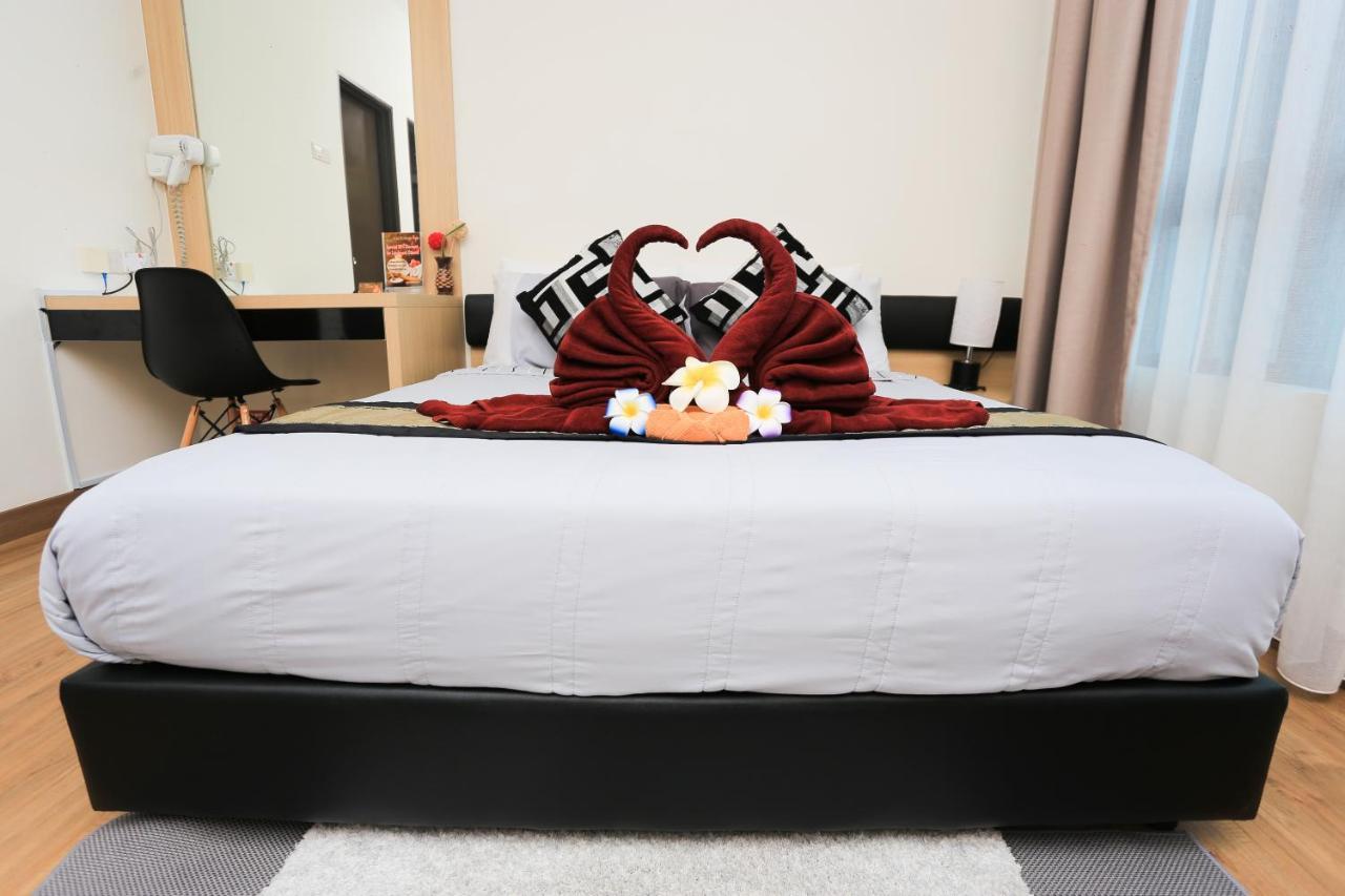 Mlh Deluxe Studio Suites @ Landmark Residence Cheras Kültér fotó