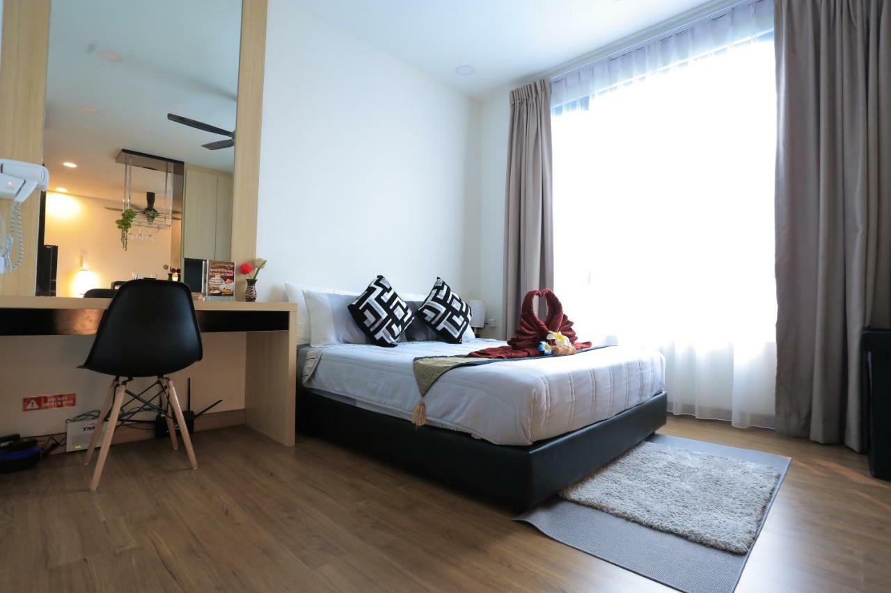 Mlh Deluxe Studio Suites @ Landmark Residence Cheras Kültér fotó