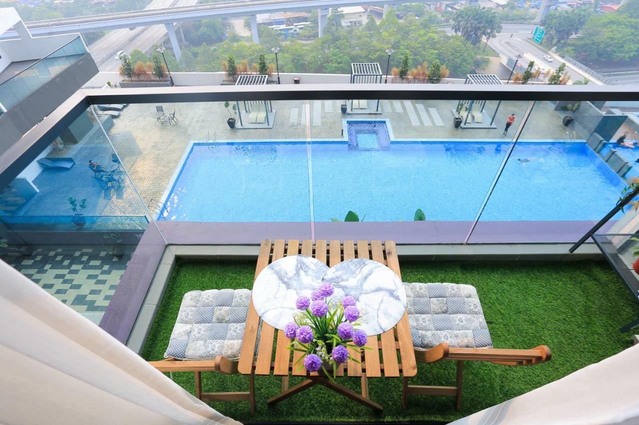 Mlh Deluxe Studio Suites @ Landmark Residence Cheras Kültér fotó