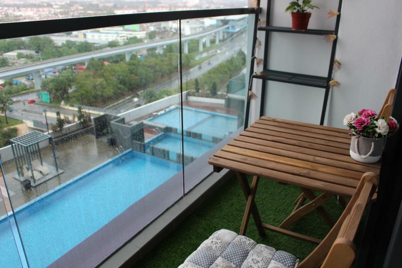 Mlh Deluxe Studio Suites @ Landmark Residence Cheras Kültér fotó
