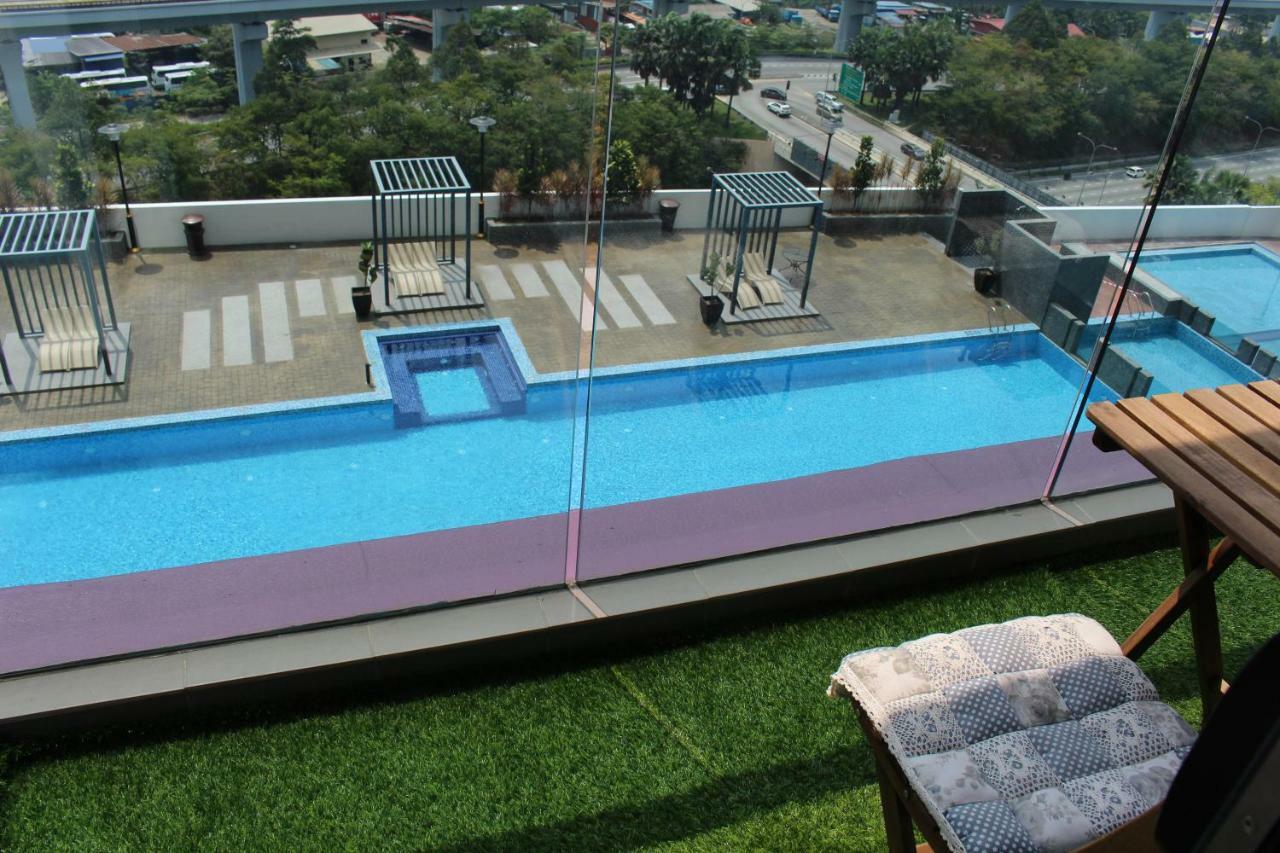 Mlh Deluxe Studio Suites @ Landmark Residence Cheras Kültér fotó
