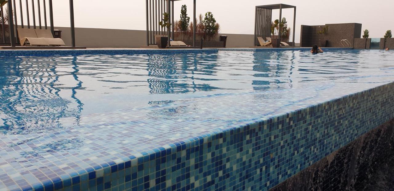 Mlh Deluxe Studio Suites @ Landmark Residence Cheras Kültér fotó