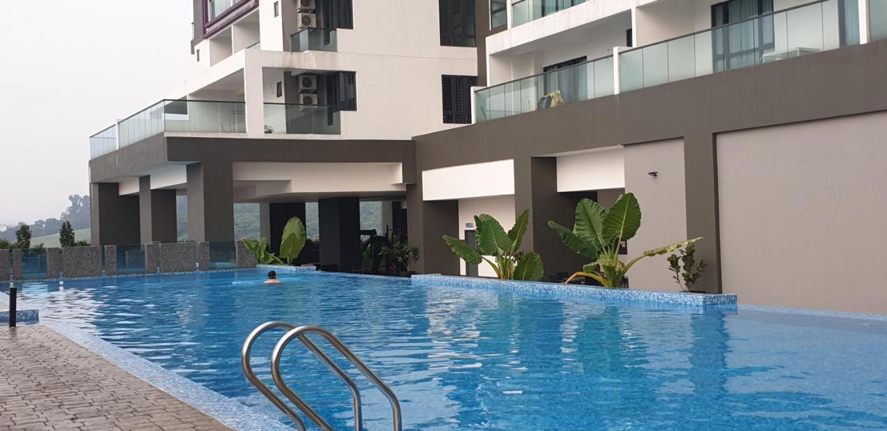 Mlh Deluxe Studio Suites @ Landmark Residence Cheras Kültér fotó